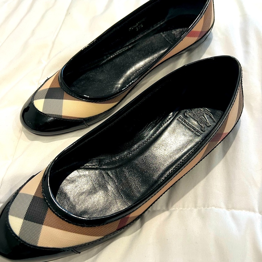 BURBERRY
Exploded Check Pattern Ballet Flats size 7 1/2